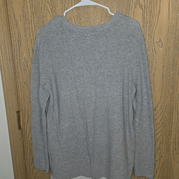 Simply Vera Vera Wang Gray Lace Overlay Sweatshirt - Picture 5 of 5